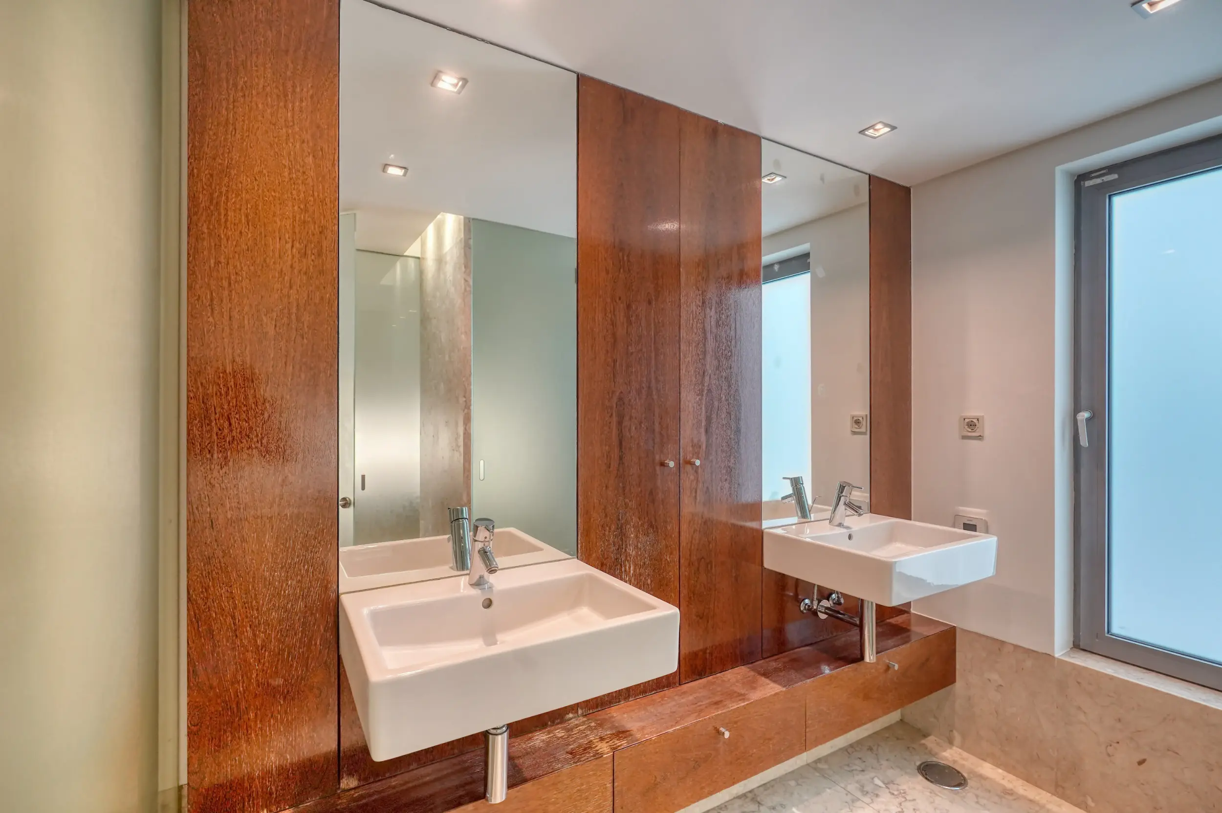 3 Bedroom Apartment for sale on Melo e Sousa Street