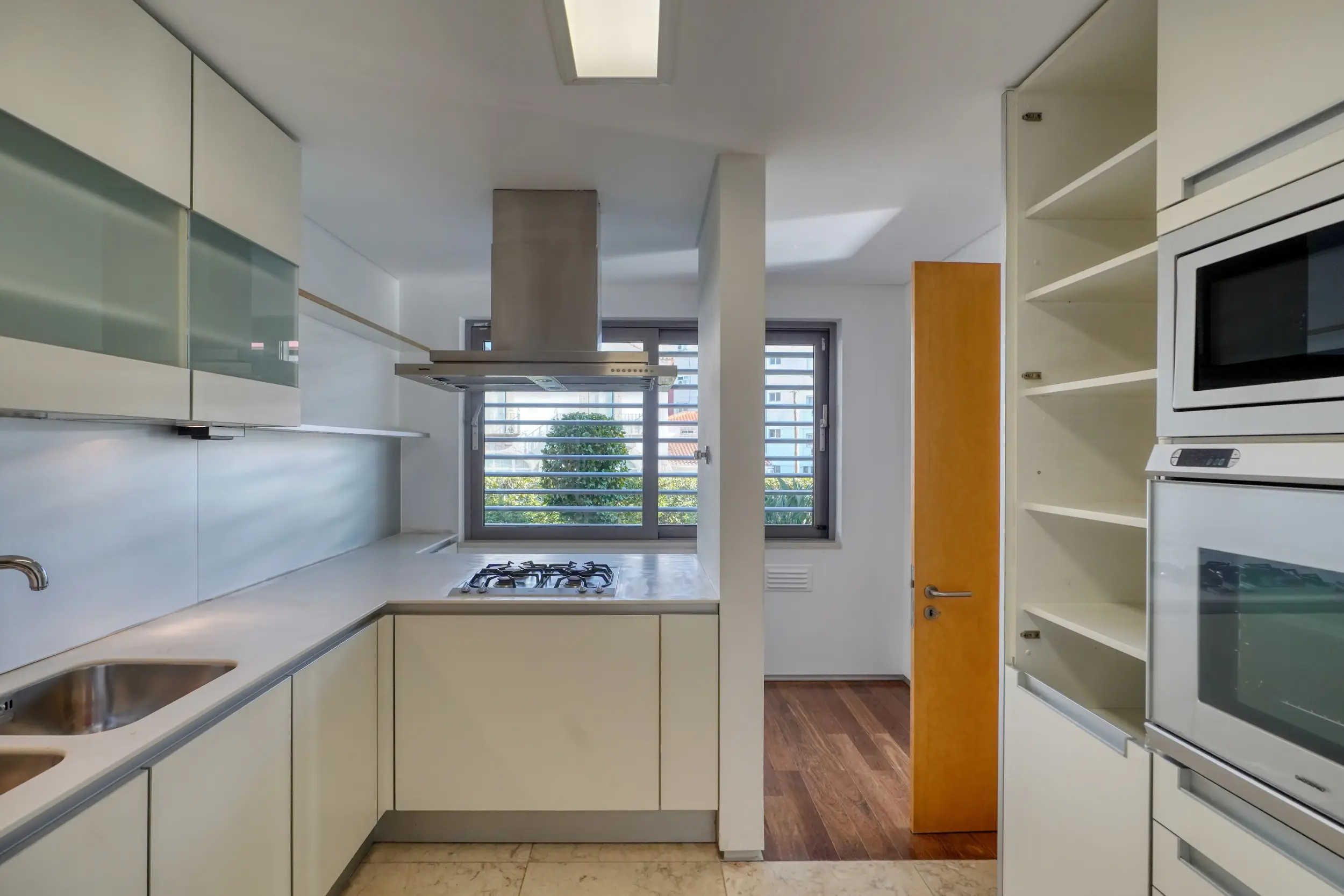 3 Bedroom Apartment for sale on Melo e Sousa Street